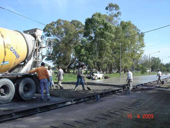 	Pavimento acceso a Hinojo