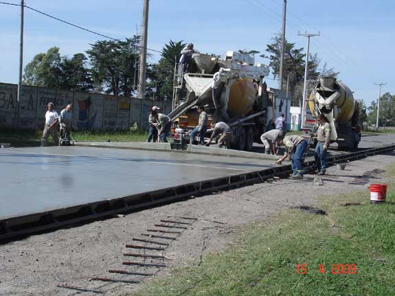 	Pavimento acceso a Hinojo